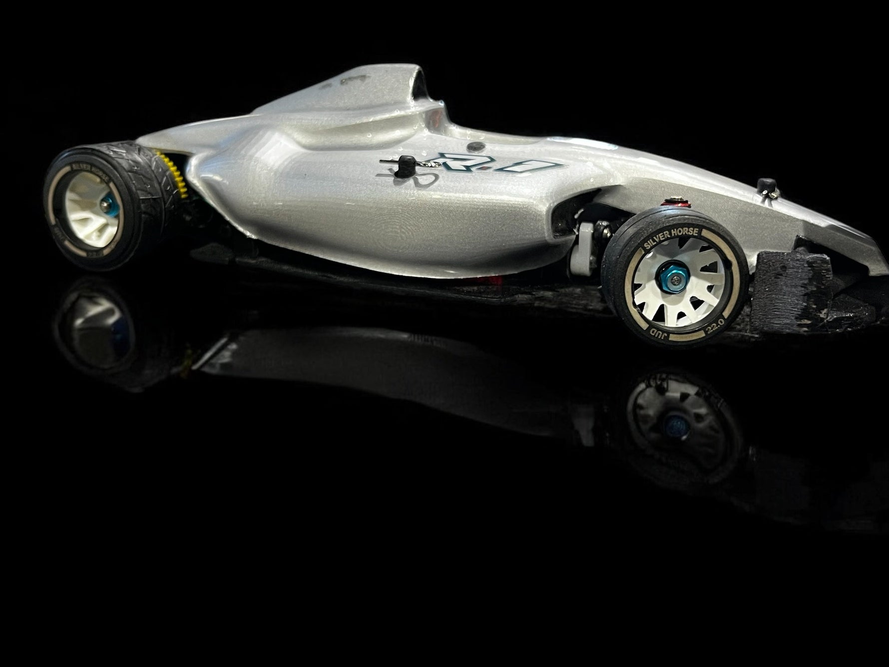 Special Edition Silver Horse White Wheels EVO 2WD Racing 