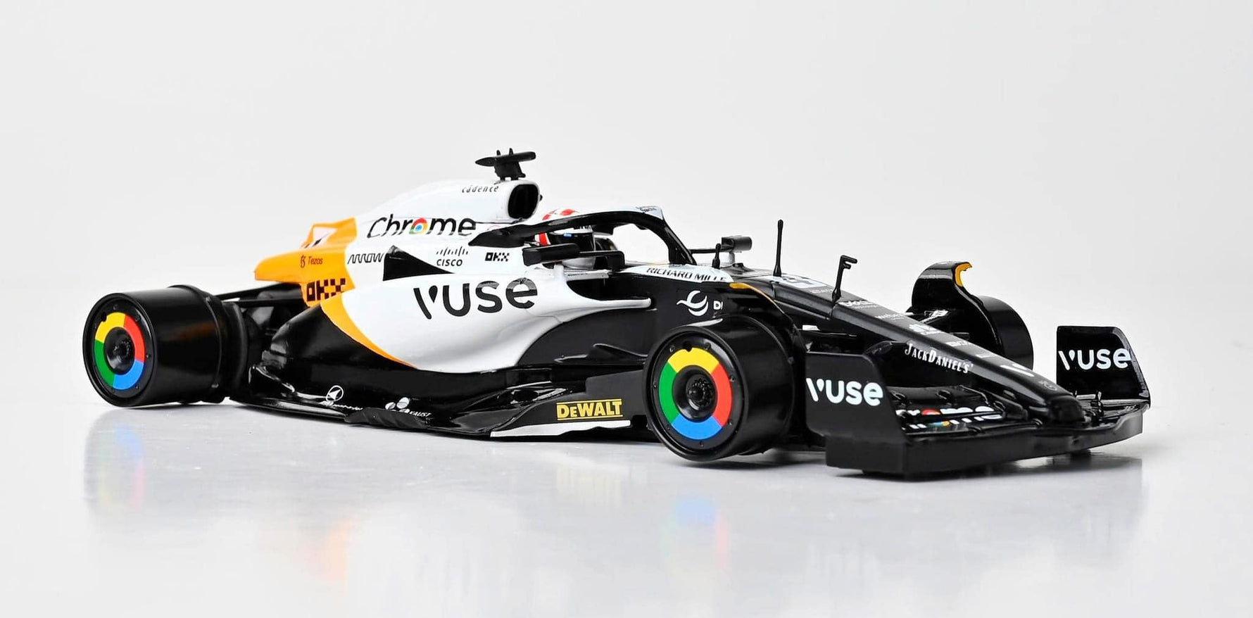 GL Formula One body (TC4 - McLaren #4) 1/28 GL-M60-002